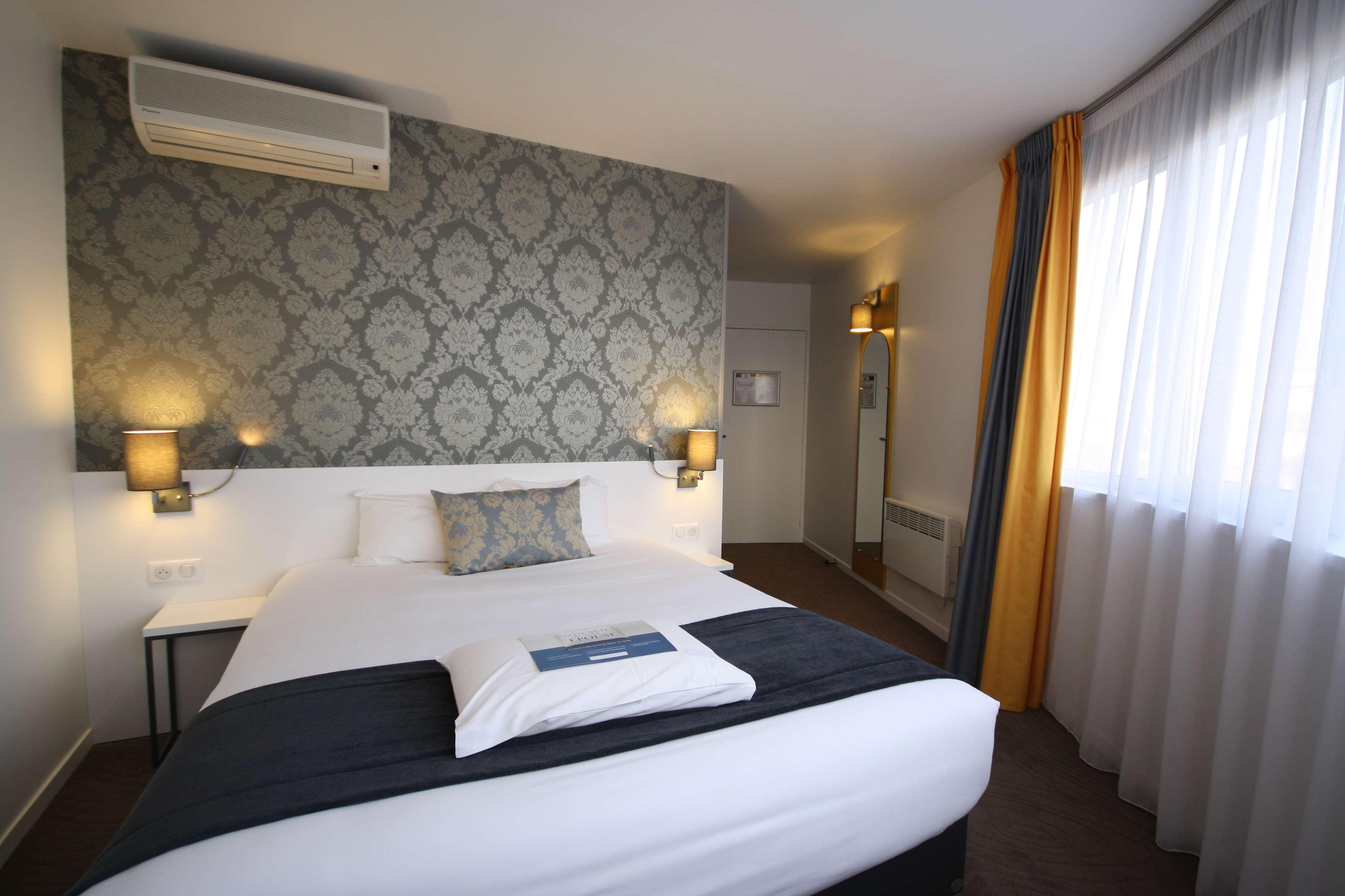 Hotel Kyriad Tours St Pierre Des Corps Gare Сен-Пиер-де-Кор Екстериор снимка