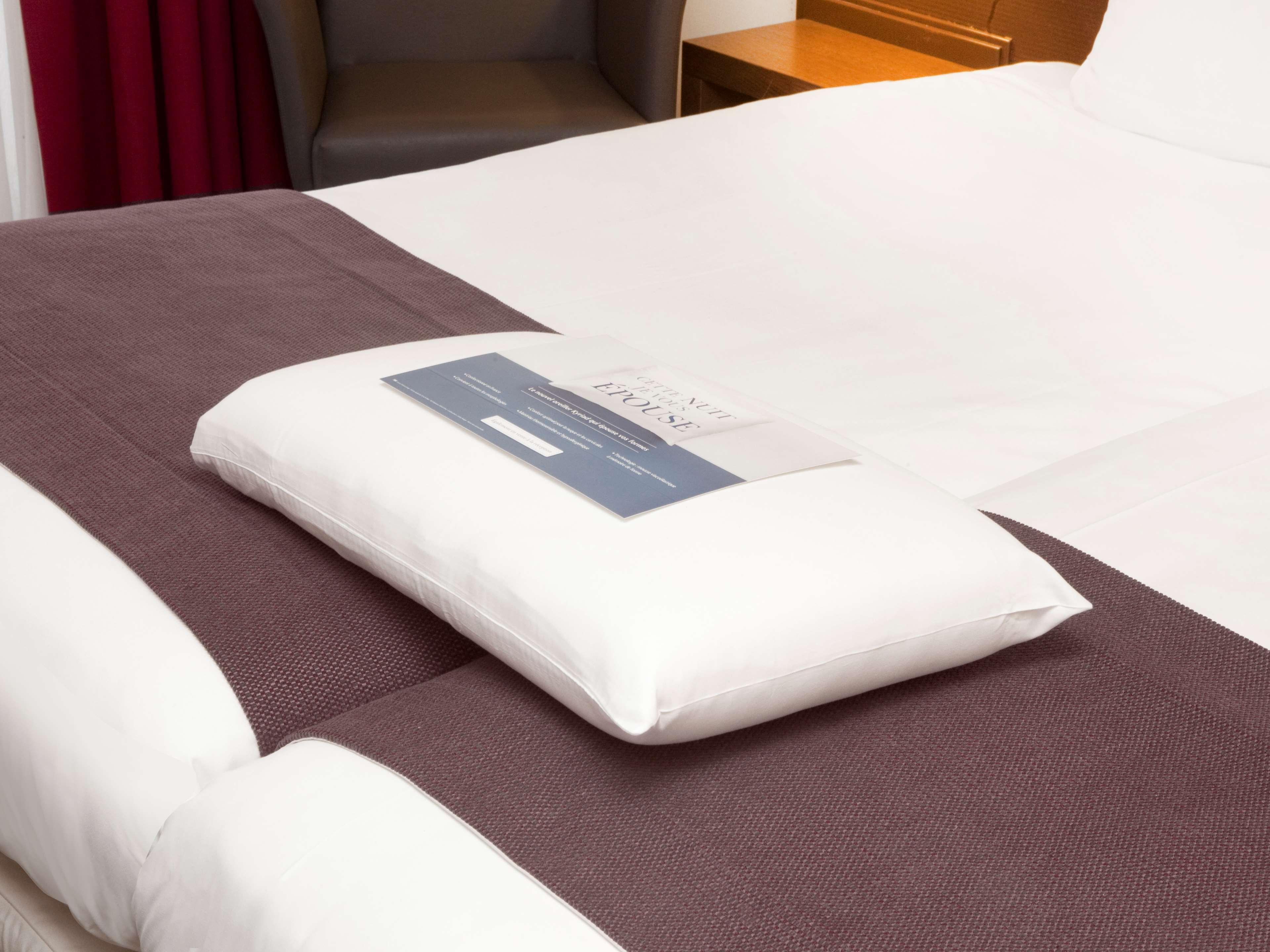 Hotel Kyriad Tours St Pierre Des Corps Gare Сен-Пиер-де-Кор Екстериор снимка