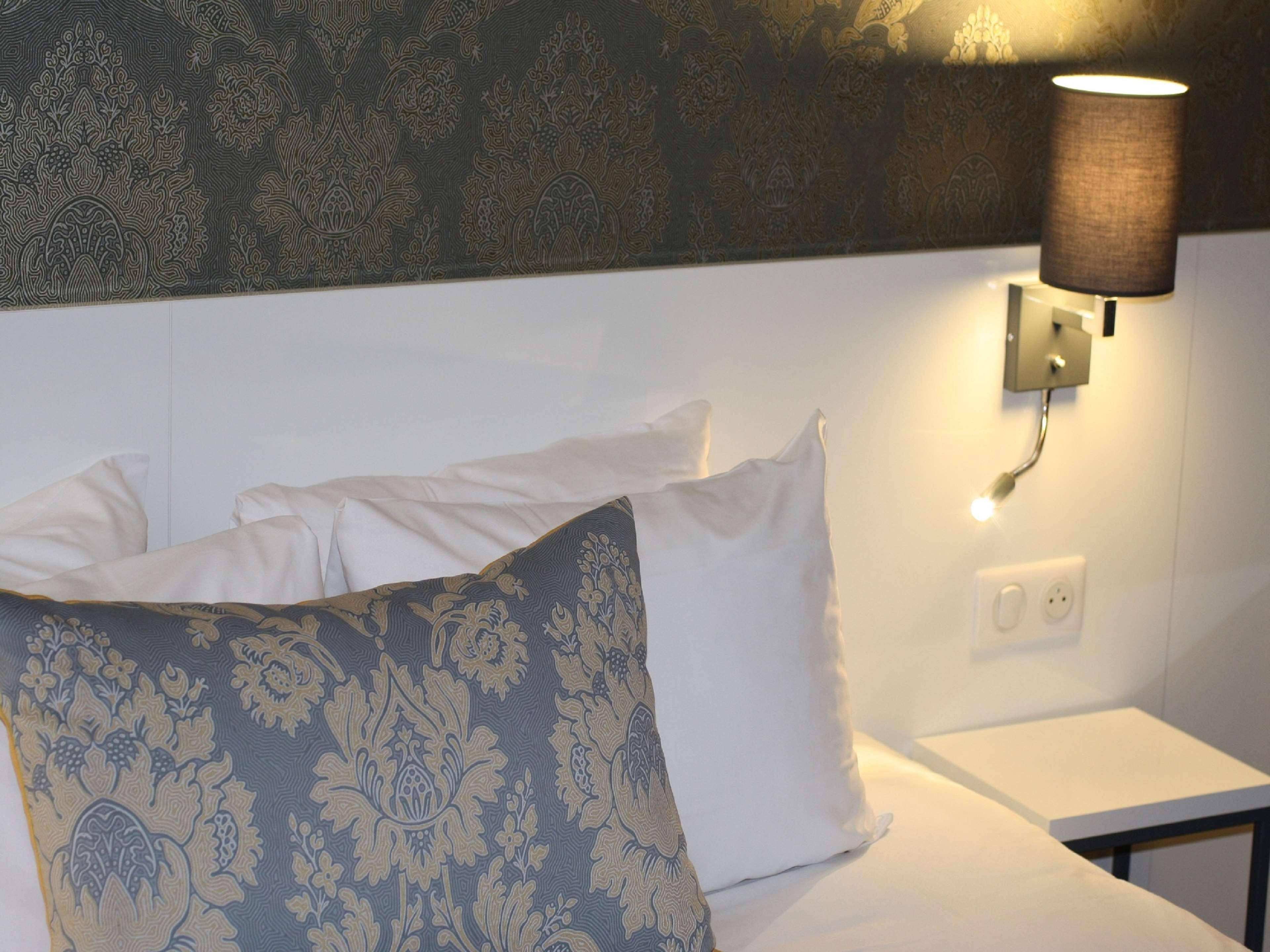 Hotel Kyriad Tours St Pierre Des Corps Gare Сен-Пиер-де-Кор Екстериор снимка
