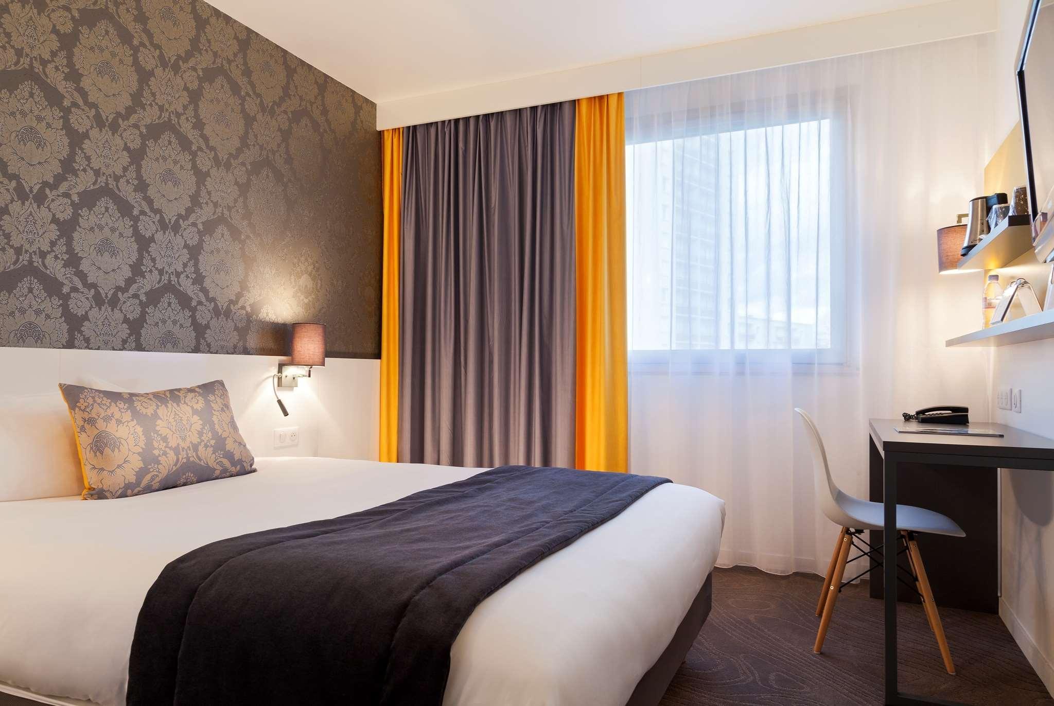 Hotel Kyriad Tours St Pierre Des Corps Gare Сен-Пиер-де-Кор Екстериор снимка