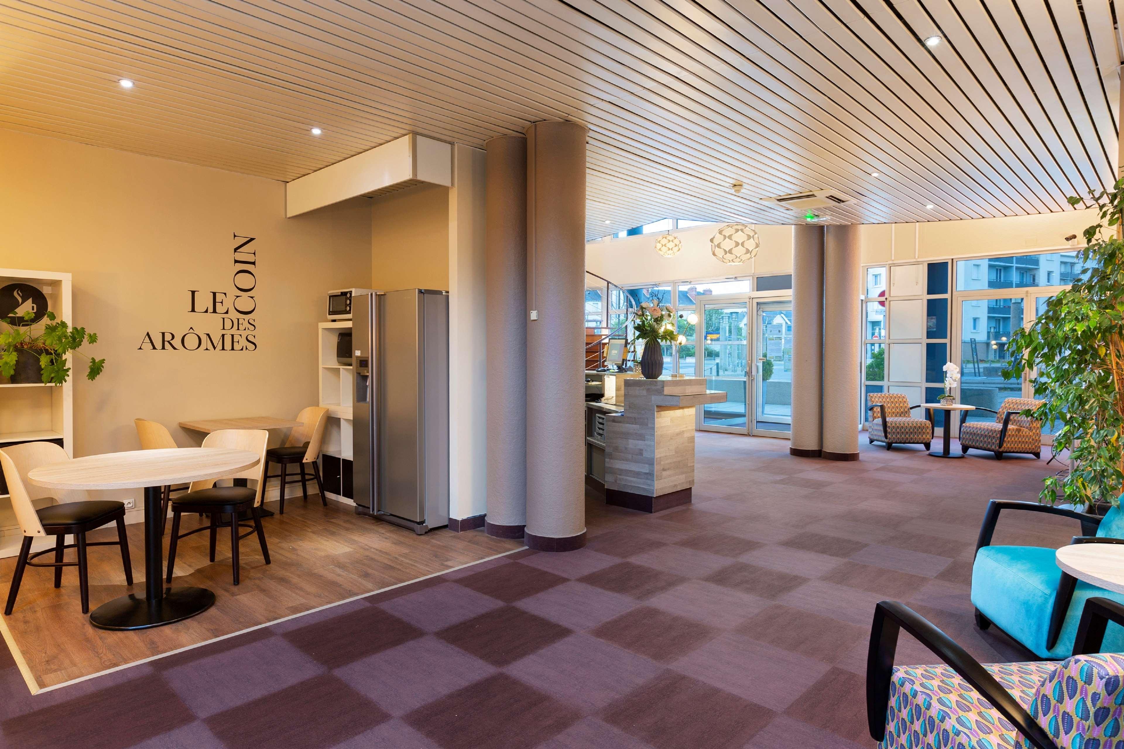 Hotel Kyriad Tours St Pierre Des Corps Gare Сен-Пиер-де-Кор Екстериор снимка