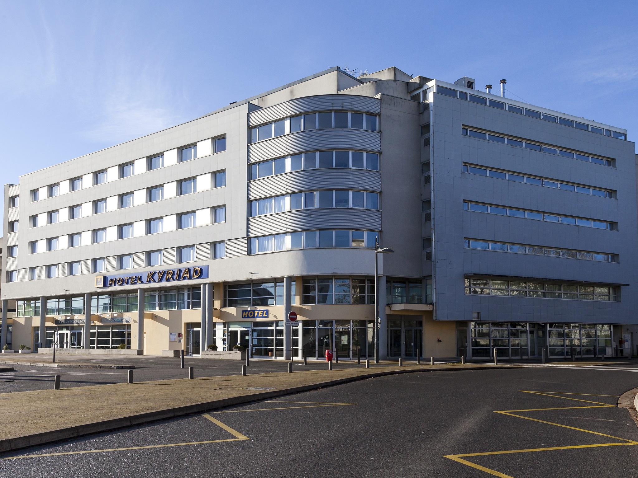Hotel Kyriad Tours St Pierre Des Corps Gare Сен-Пиер-де-Кор Екстериор снимка