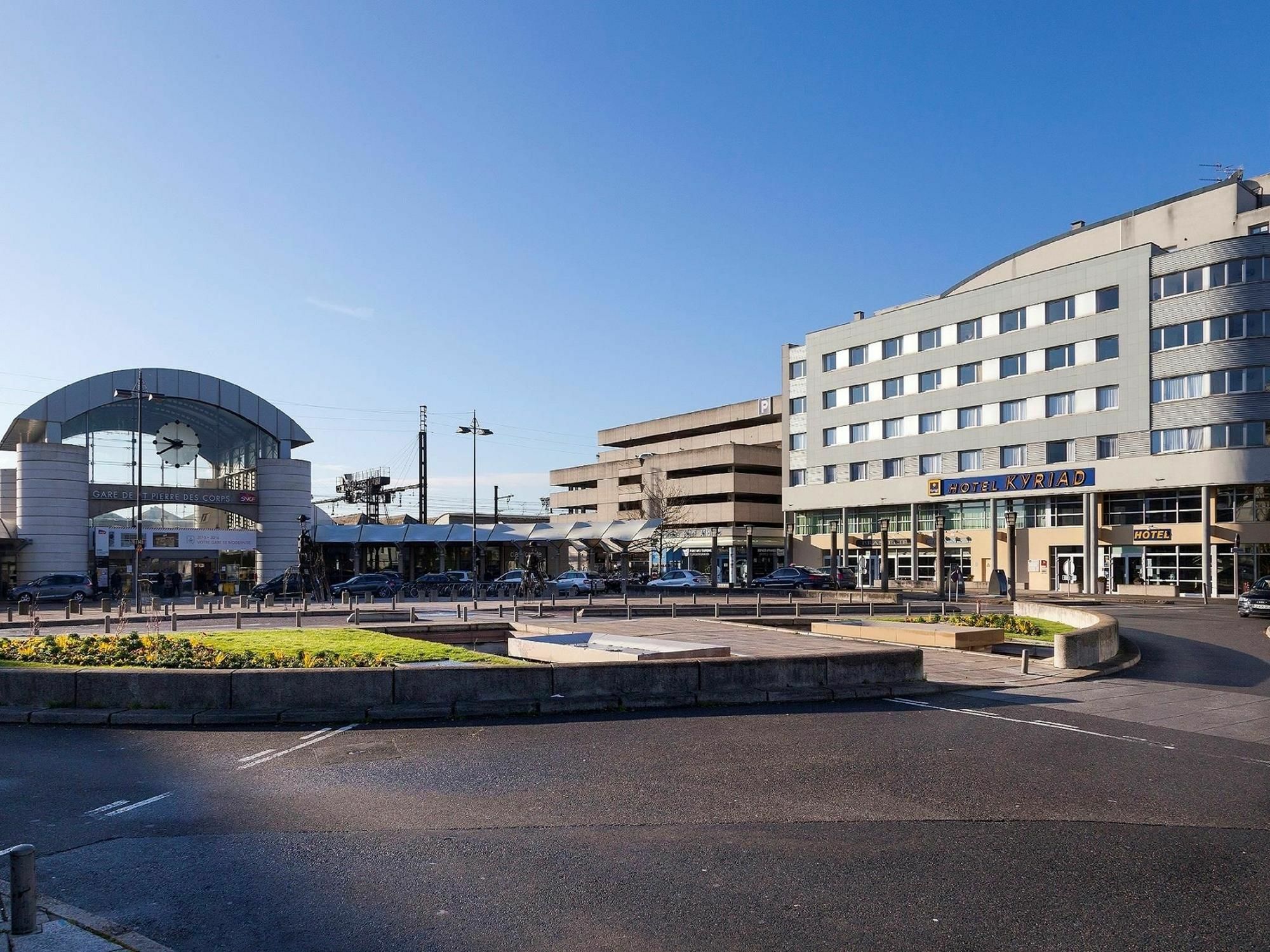Hotel Kyriad Tours St Pierre Des Corps Gare Сен-Пиер-де-Кор Екстериор снимка